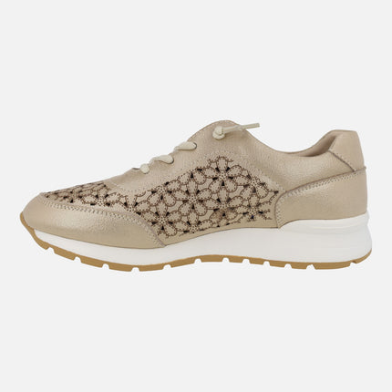 Zapatillas deportivas con serigrafiado y troquelados de flores