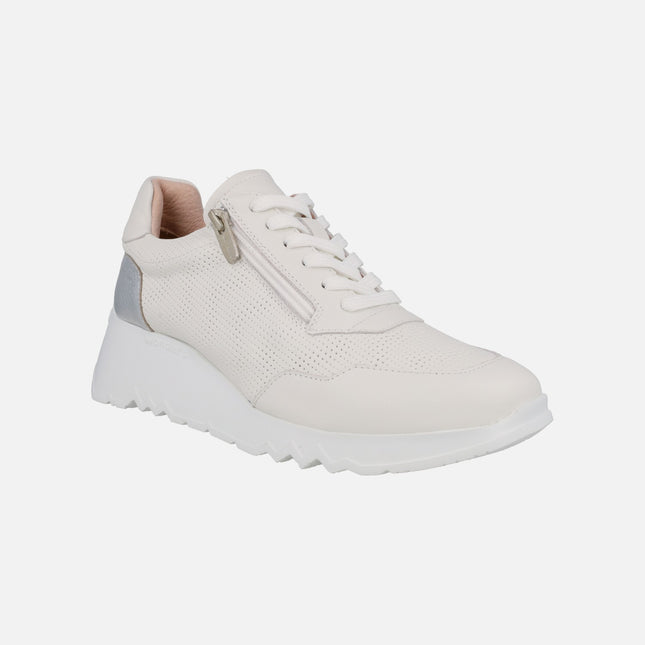 Zapatillas deportivas blancas de piel con cordones y cremallera