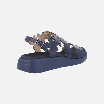 Sandalias en piel charol efecto flores Mar 51