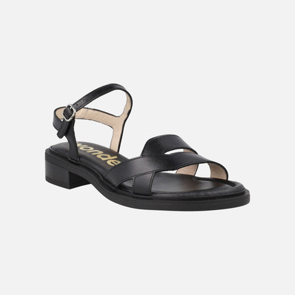 Sandalias negras de piel con tacón bajo Janett 10
