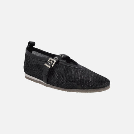 Black ballerinas in mesh fabric with bracelet and buckle