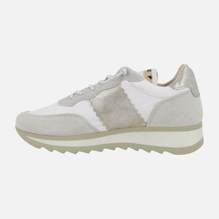 Zapatillas deportivas en combinado multi material con cordones elásticos