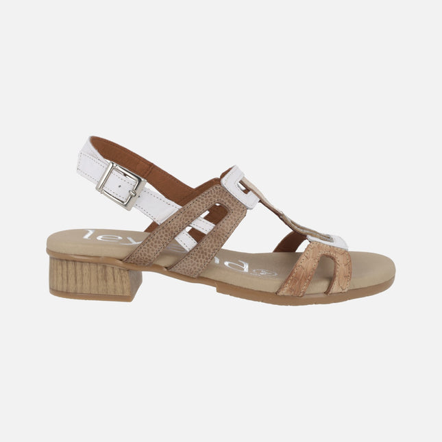 Sandalias de piel combinadas con tacón bajo