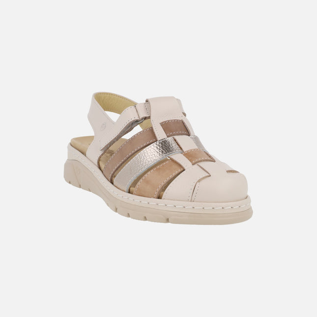 Sandalias combinadas estilo cangrejeras con cierre de velcro