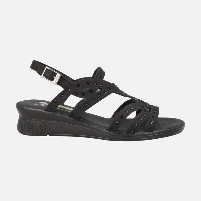 Sandalias de nobuck negro con cuña baja y strass