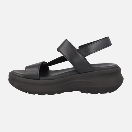 Sandalias negras de piel con plataforma y cierre de velcros Noor