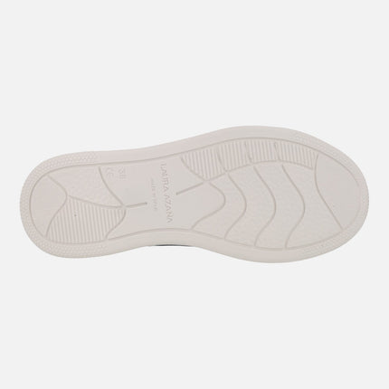 Boating shoes in nubuck leather with elastic bands