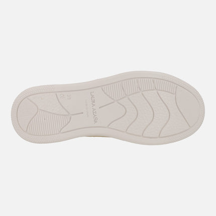 Boating shoes in nubuck leather with elastic bands