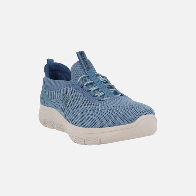 Sock-style sneakers with elastic laces