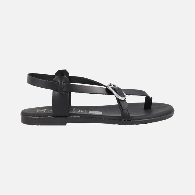 Sandalias de piel de tiras finas y hebilla