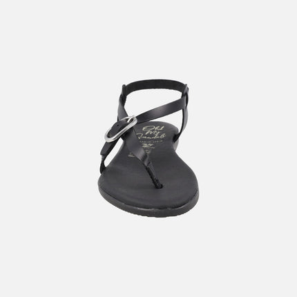 Sandalias de piel de tiras finas y hebilla