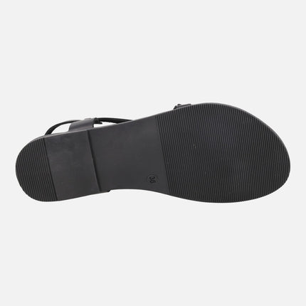 Sandalias de piel de tiras finas y hebilla