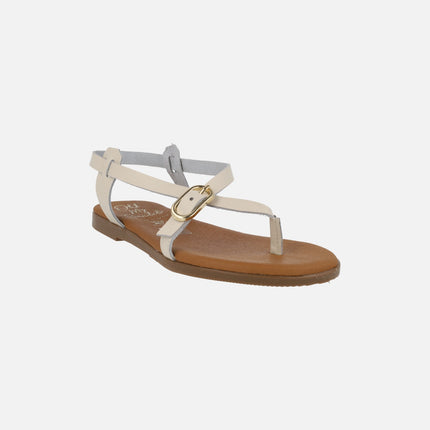 Sandalias de piel de tiras finas y hebilla