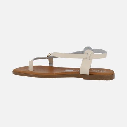Sandalias de piel de tiras finas y hebilla