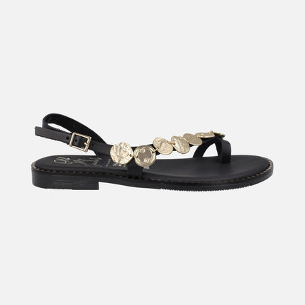 Sandalias planas de piel con detalle de monedas doradas