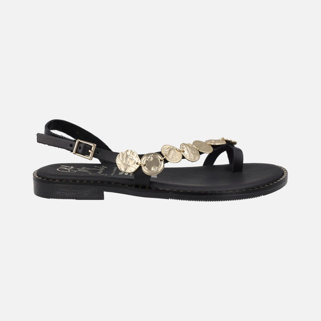 Sandalias planas de piel con detalle de monedas doradas