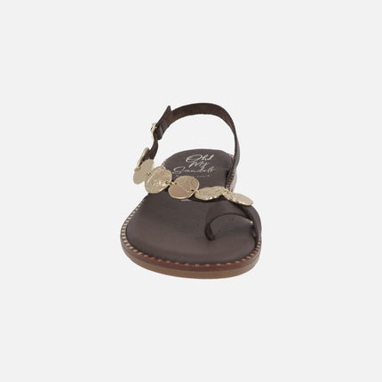 Sandalias planas de piel con detalle de monedas doradas