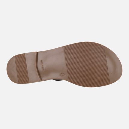 Sandalias planas de piel estilo romanas con detalle de monedas doradas