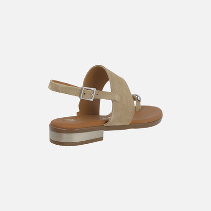 Beige suede sandals with ring-effect toe piece