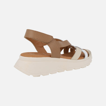 Sandalias de piel con tiras combinadas y cierre de velcro