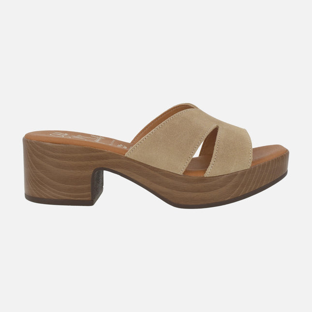 Mules de piel con plataforma efecto madera