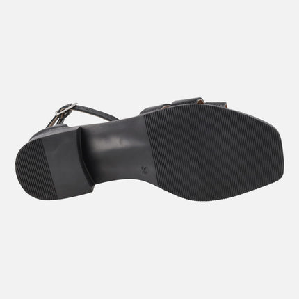 Sandalias de piel cerradas de talón con pulsera al tobillo