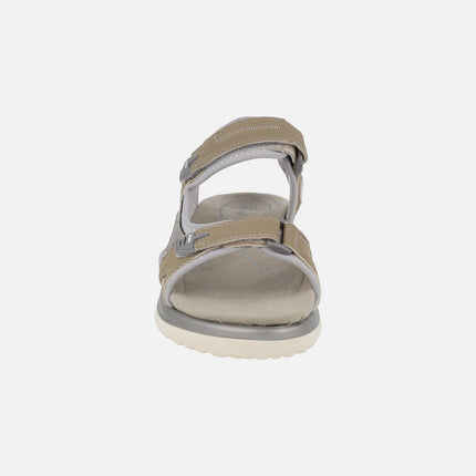 Sandalias deportivas con velcros en combinado taupe y metalizado