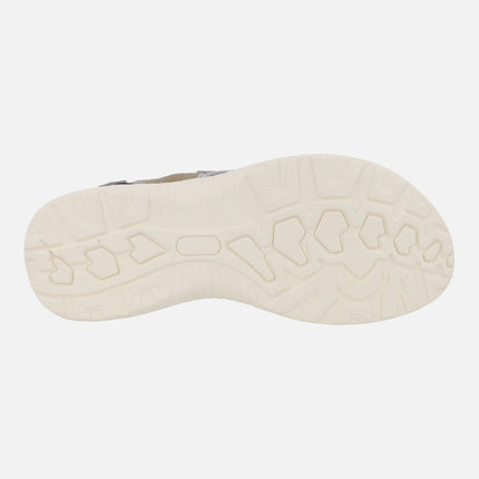 Sandalias deportivas con velcros en combinado taupe y metalizado