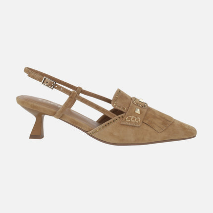 Zapatos destalonados en ante camel con copete de flecos A-Baikal