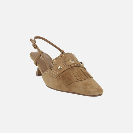 Zapatos destalonados en ante camel con copete de flecos A-Baikal