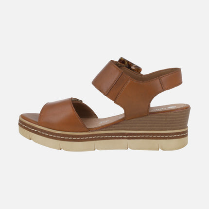 Brown leather sandals with velcro closure