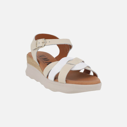 Sandalias de piel combinadas en beige y blanco con cierre de hebilla