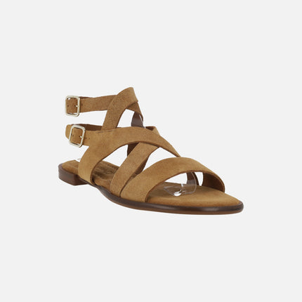 Sandalias de serraje camel con dos pulseras al tobillo