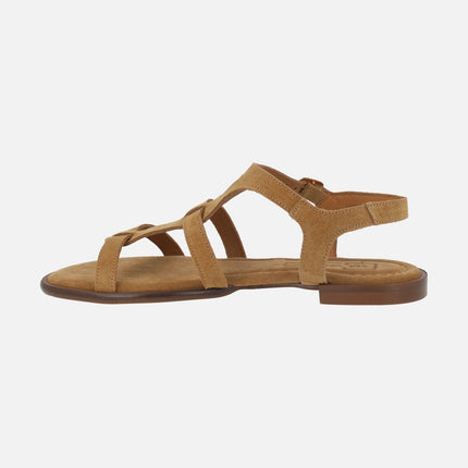 Sandalias planas en serraje camel con hebilla Gala 26