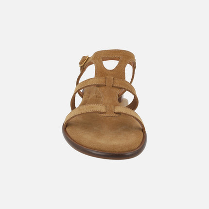 Sandalias planas en serraje camel con hebilla Gala 26