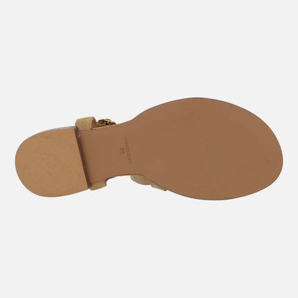 Sandalias planas en serraje camel con hebilla Gala 26
