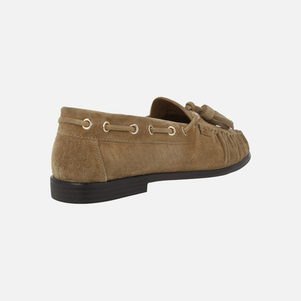 Mocasines de ante camel con puntera fruncida y borlas Shawnee