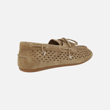 Boating shoes in camel suede with openwork and charms Jaymy