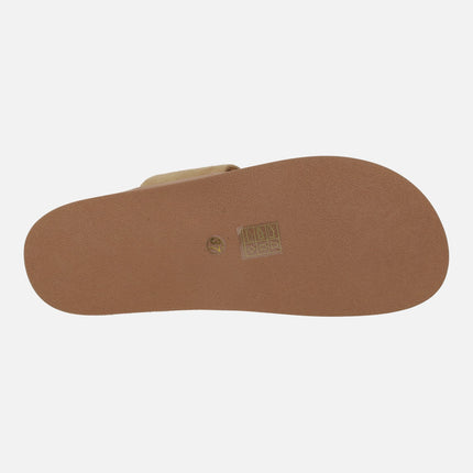 Sandalias en ante camel con pieza para dedo efecto anillo Hilton