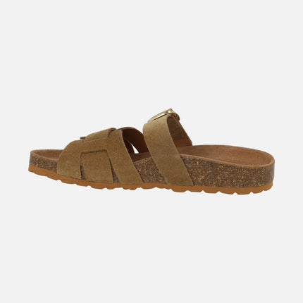 Sandalias estilo bios en serraje camel con hebilla