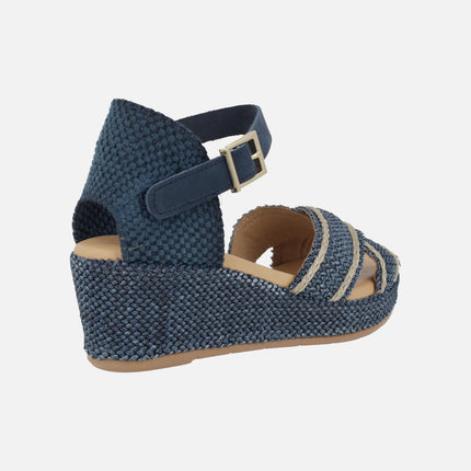 Sandalias de rafia con cuña media y pulsera al tobillo