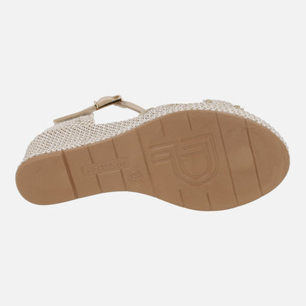 Sandalias de rafia con cuña media y pulsera al tobillo