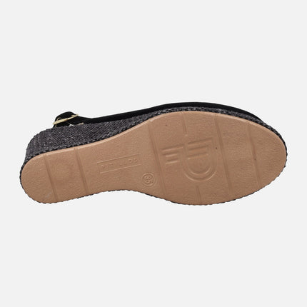 Zapatillas de ante con cuña de rafia y adorno de flor