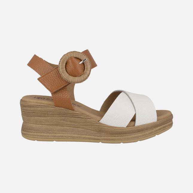 Sandalias de cuña en combinado blanco y cuero con cierre de velcro