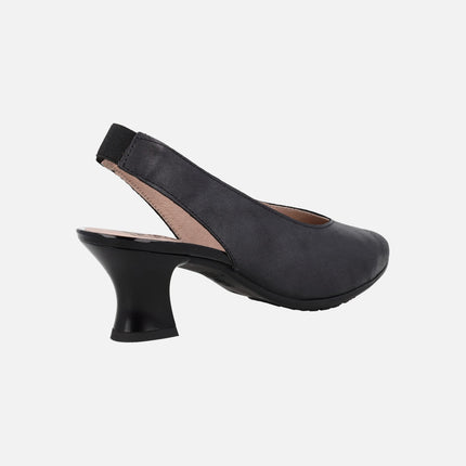 Zapatos corte salón destalonados con tacón bajo