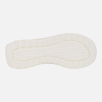 Comfort sandals in beige suede with side elastics