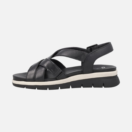 Sandalias de piel negras de tiras con cierre de hebilla