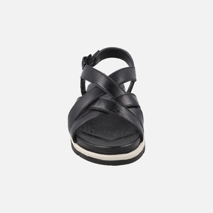 Sandalias de piel negras de tiras con cierre de hebilla