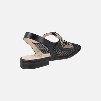 Zapatos destalonados estilo merceditas en piel y rejilla
