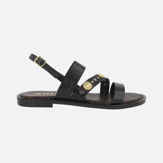 Sandalias negras de piel con tachas y adornos metálicos